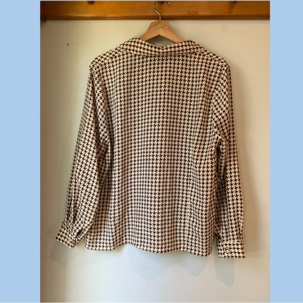 VINTAGE HOUNDSTOOTH BUTTON DOWN FROM SPAIN - Picture 2 of 5
